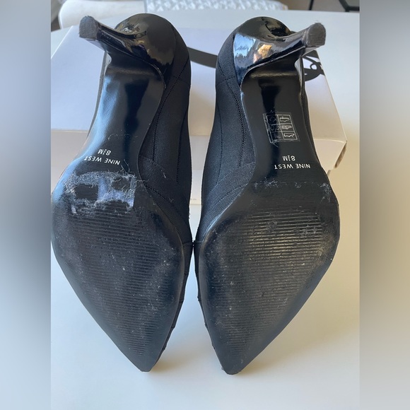 NINE WEST BLACK FABRIC PUMPS. SIZE 8.5 👠 - Picture 6 of 6